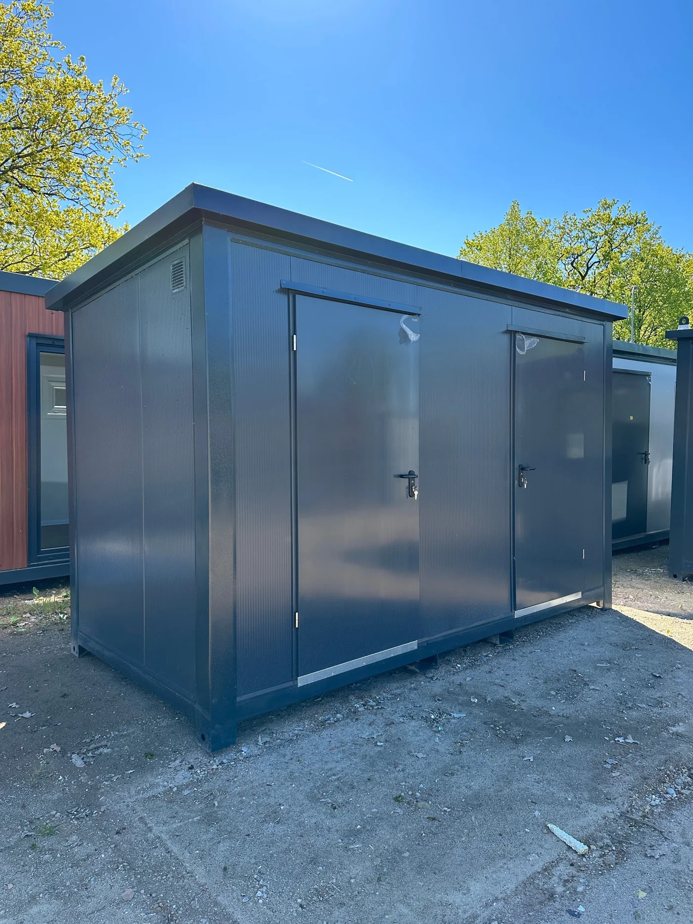 CONTENEDOR SANITARIO 1